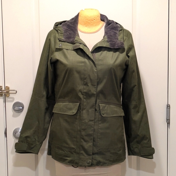 EUC Under Armour Storm M Women's Army Green Rain Jacket - Picture 2 of 12
